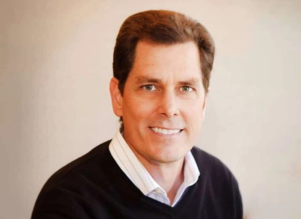 Dentist in Henderson